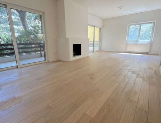 Apartment in Politeia