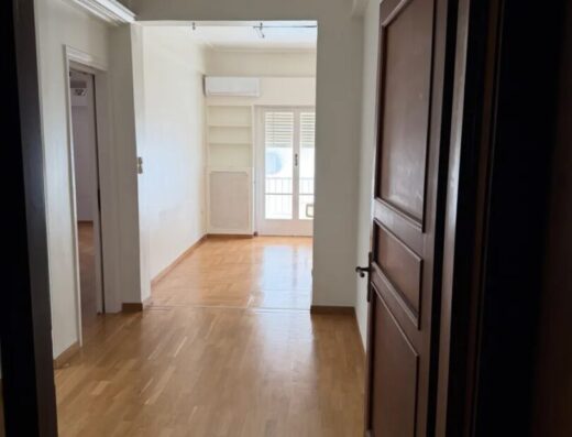Apartment in Patisia