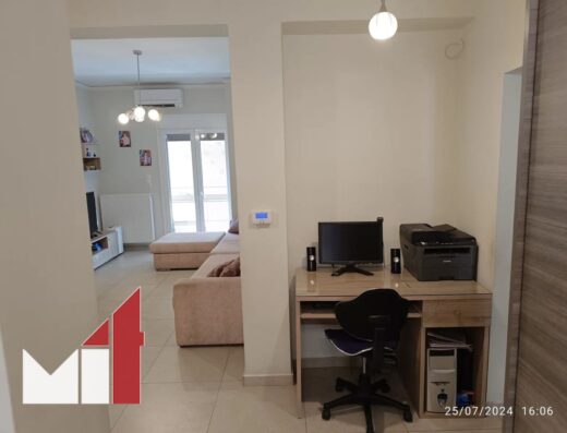 Apartment in Petralona